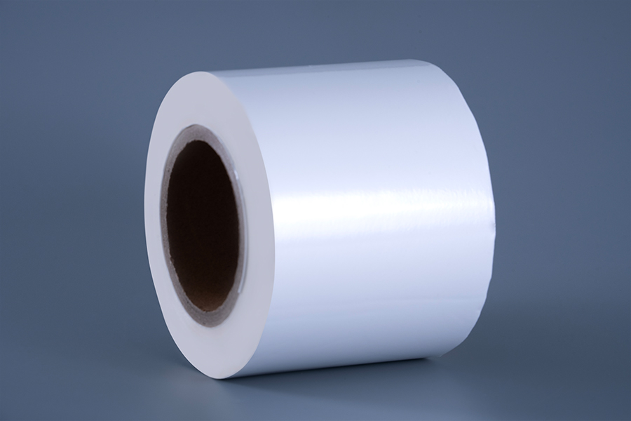 Itsekiinnittyvä PET-kalvo