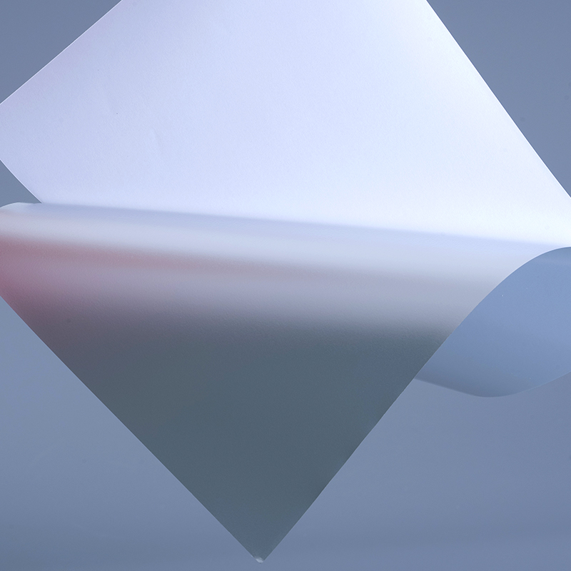 50mic Matt Silver PET-tarramateriaalit Kalvo vesipohjaisella akryyliliimalla UV-mustesuihkutulostukseen