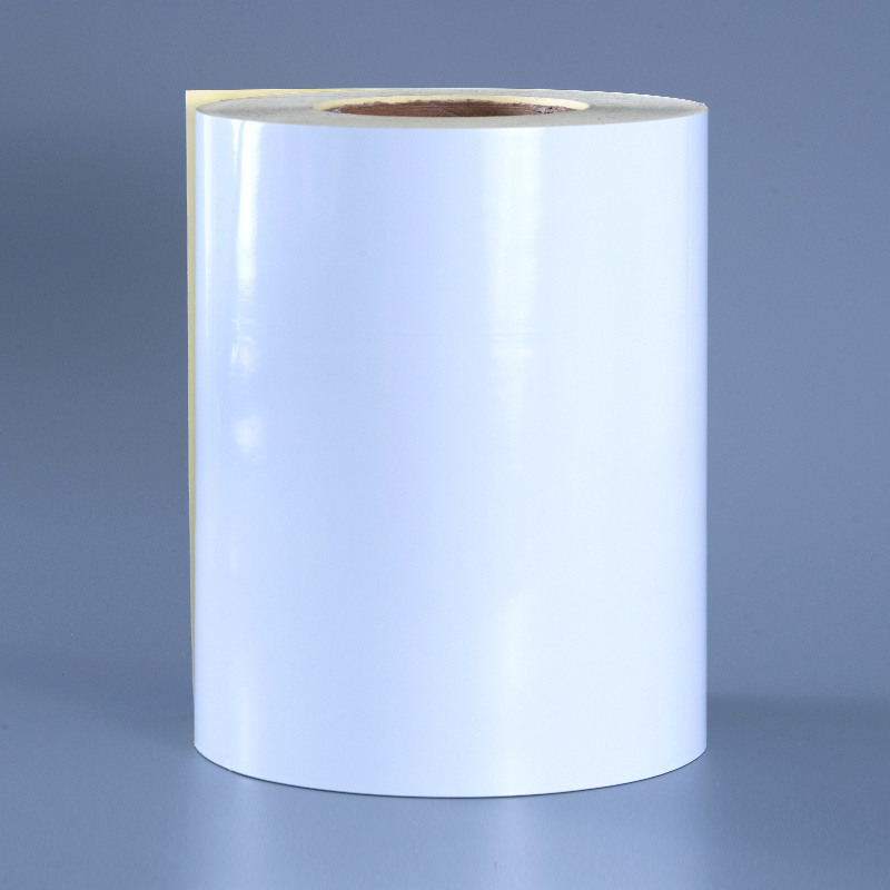 50mic kiiltävä valkoinen polyesteri PET-kalvo itseliimautuva etiketti liuottimella akryyliliimaisella Jumbo-rullalla digitaaliseen tulostukseen