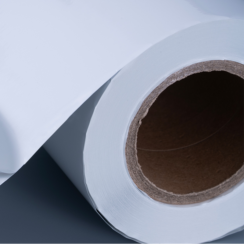 25 mic kiiltävä valkoinen alumiinisoitu polyesterikalvo itseliimautuva tarra vesipohjaisella akryyliliimalla mustesuihkutulostukseen
